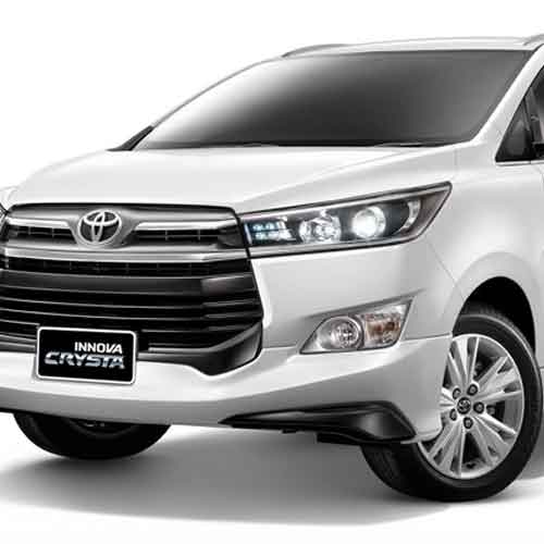 Alquiler de Coches Toyota Crysta Jaipur